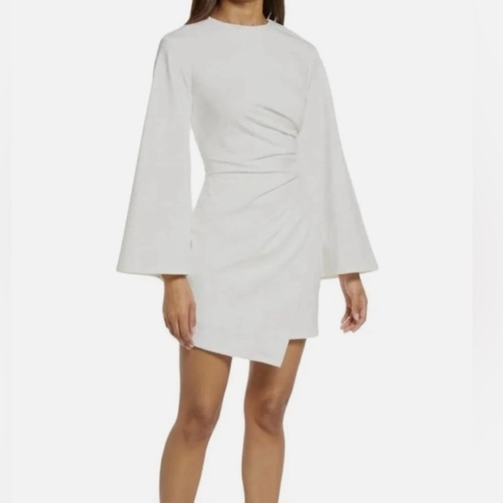 Elliatt dress Long Sleeve Stretch Cotton Cocktail bell sleeve NEW